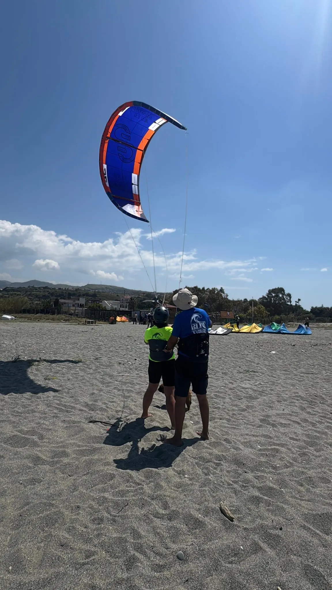 18 Avril 2026 : La Blue Tribe Kitesurf & Wingfoil School ouvre à Punta Pellaro — Blue Tribe Kitesurf & Wingfoil Punta Pellaro (1)