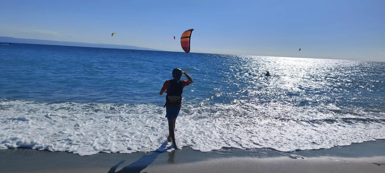 Quelle est l'importance des cours de kitesurf et de wingfoil ? — Blue Tribe Kitesurf & Wingfoil Punta Pellaro (2)
