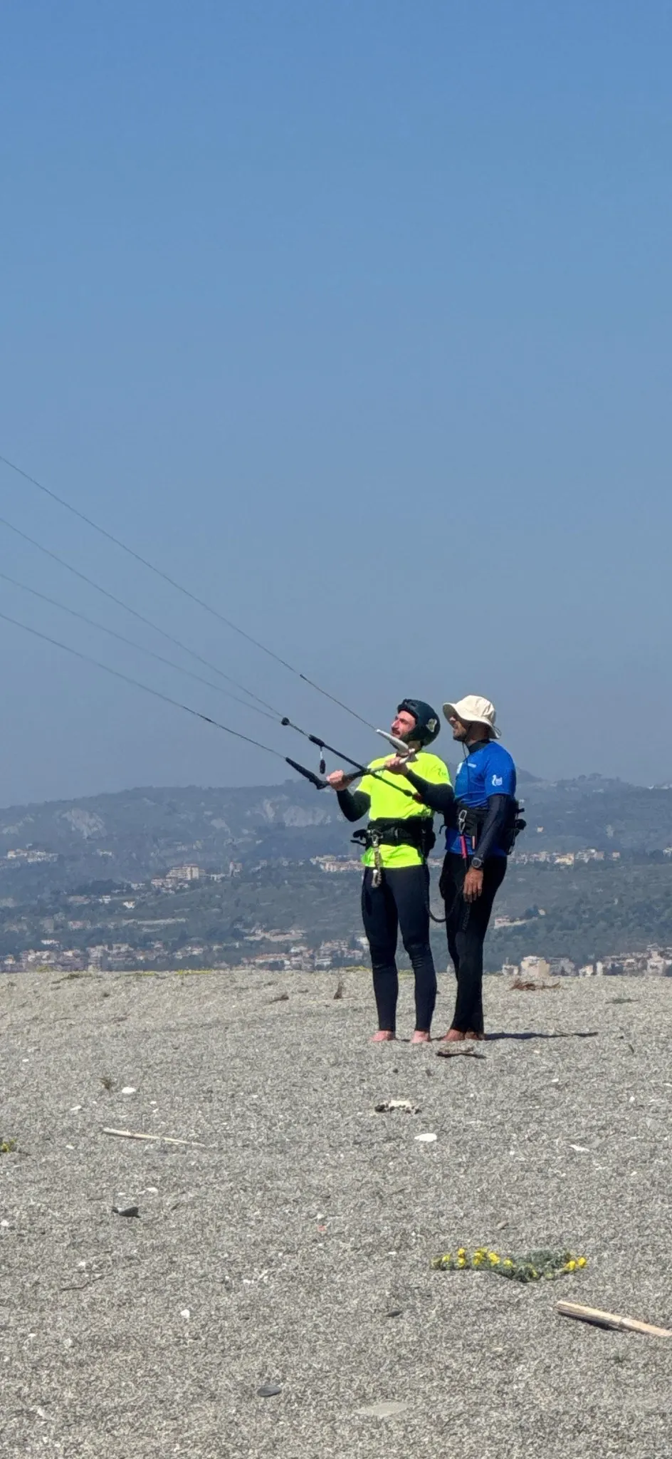 18 Avril 2026 : La Blue Tribe Kitesurf & Wingfoil School ouvre à Punta Pellaro — Blue Tribe Kitesurf & Wingfoil Punta Pellaro (2)