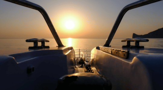 Aperitivo al Tramonto in Barca a Vela